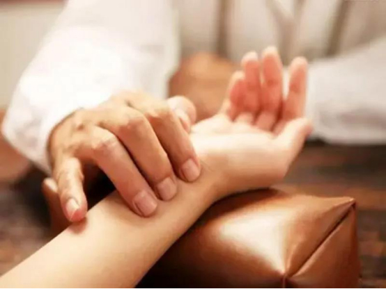 你(nǐ)就(jiù)是(shì)名醫(yī)！